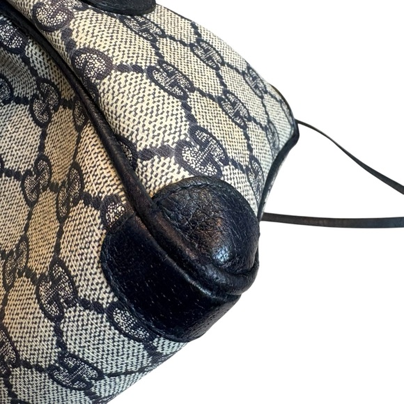 Vintage 80’s Gucci Monogram Navy Crossbody Bag - Picture 10 of 16